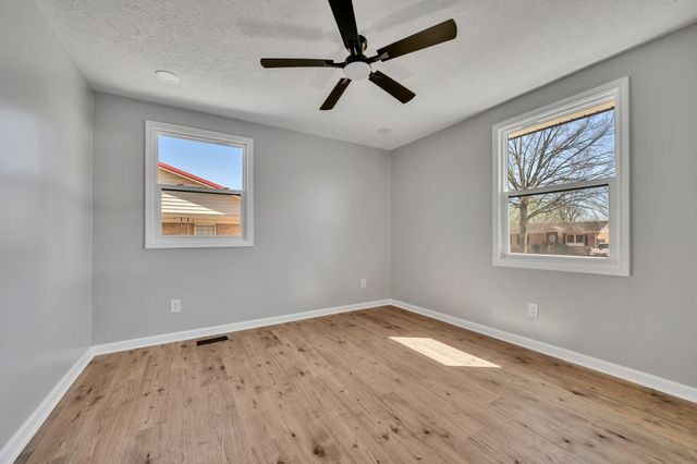 435 Carman Ave, New Johnsonville, TN 37134