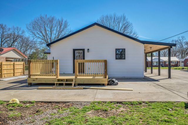 435 Carman Ave, New Johnsonville, TN 37134