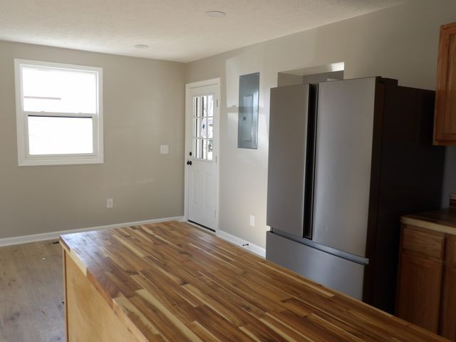 435 Carman Ave, New Johnsonville, TN 37134