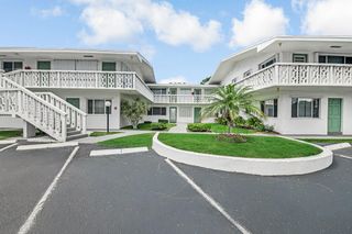 2004 Lake Osborne Drive 4, Lake Worth Beach, FL 33461