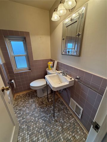 237 Marshall Dr, Penn Hills, PA 15235