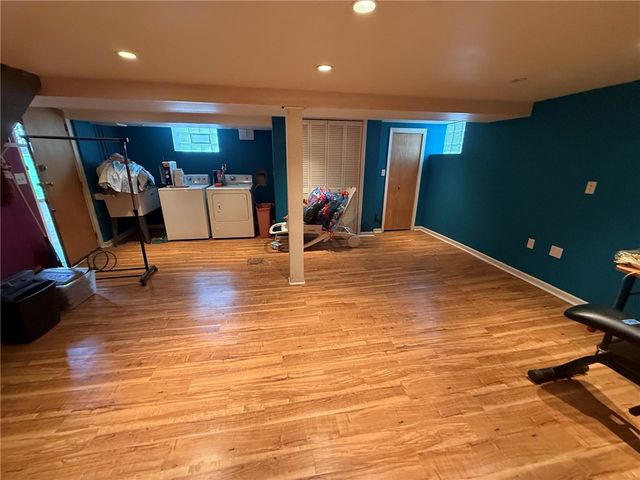 237 Marshall Dr, Penn Hills, PA 15235