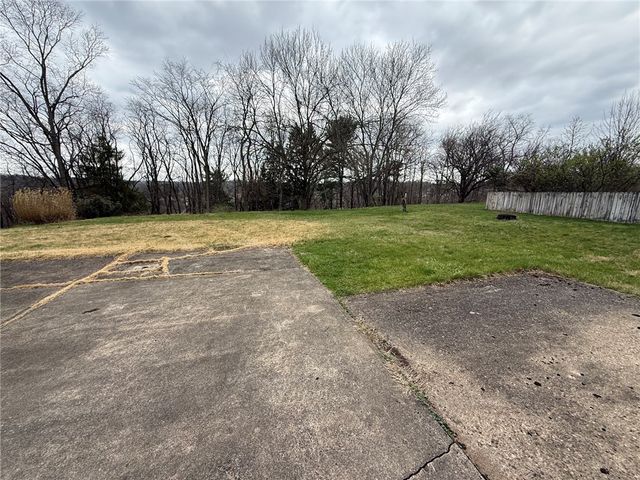 237 Marshall Dr, Penn Hills, PA 15235