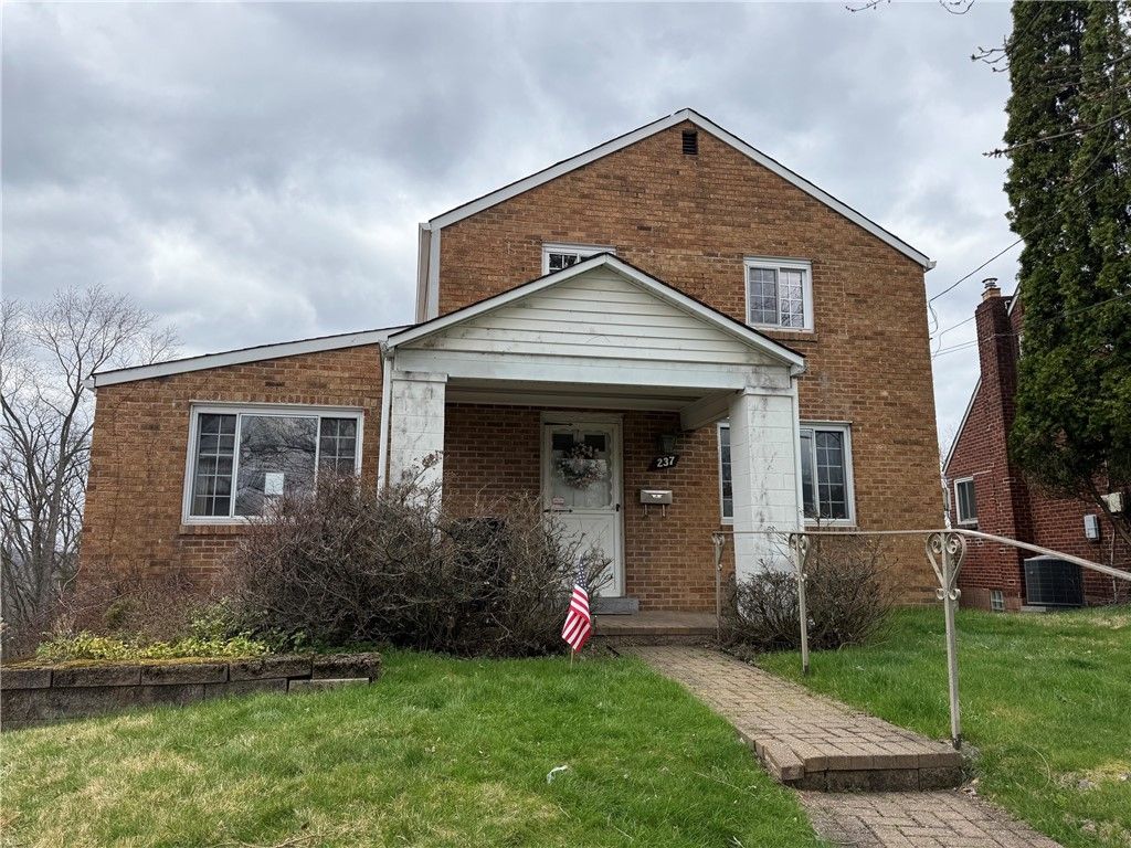237 Marshall Dr, Penn Hills, PA 15235