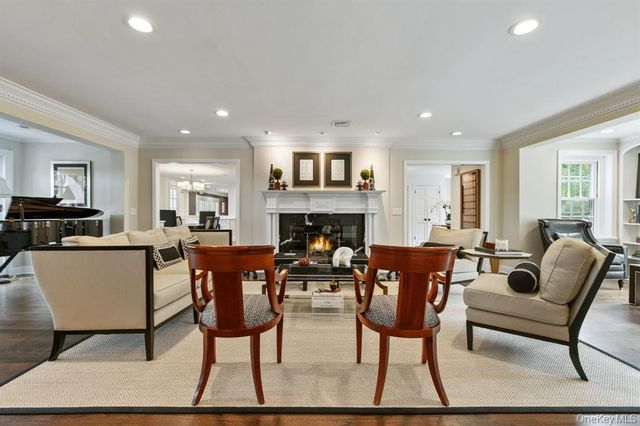 8 Boxwood Lane, Rye, NY 10580