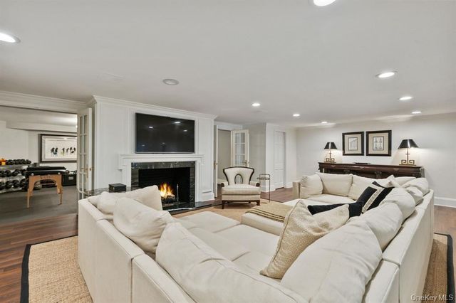 8 Boxwood Lane, Rye, NY 10580
