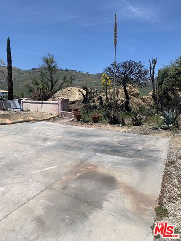 23309 W Paloma Blanca Drive, Malibu, CA 90265