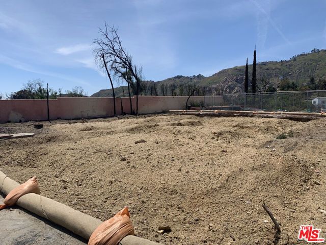 23309 W Paloma Blanca Drive, Malibu, CA 90265