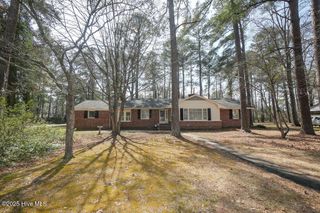 1201 Charles Drive, Laurinburg, NC 28352