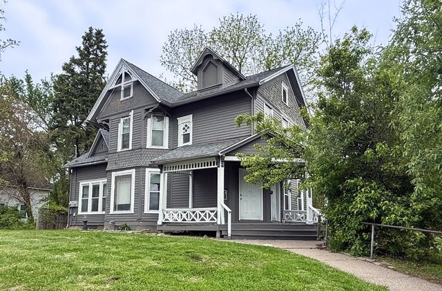 1202 Adams Street, Davenport, IA 52803