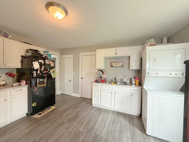 1202 Adams Street, Davenport, IA 52803