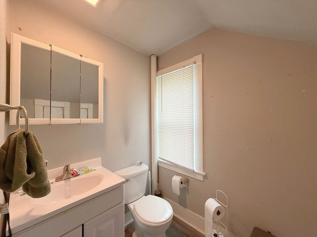 1202 Adams Street, Davenport, IA 52803