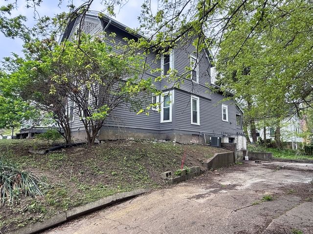 1202 Adams Street, Davenport, IA 52803