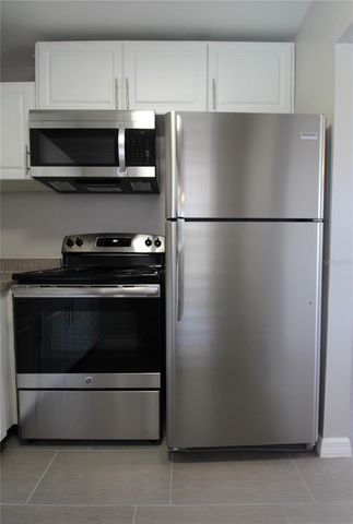3001 BEE RIDGE ROAD 224, Sarasota, FL 34239