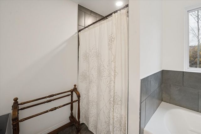 126 Parker Lane, Ortonville, MI 48462