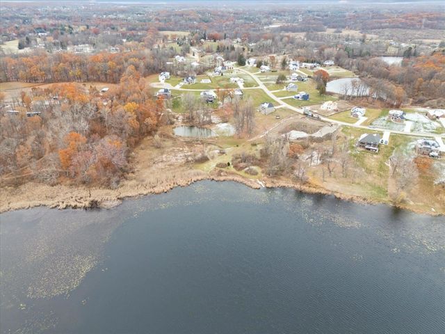 126 Parker Lane, Ortonville, MI 48462