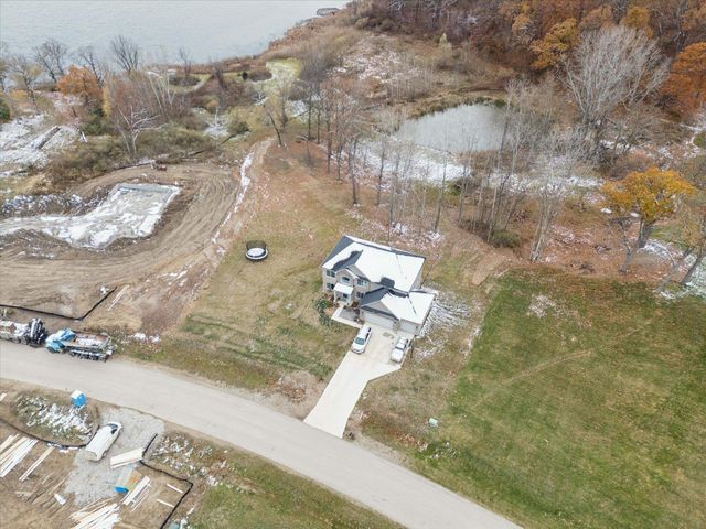 126 Parker Lane, Ortonville, MI 48462