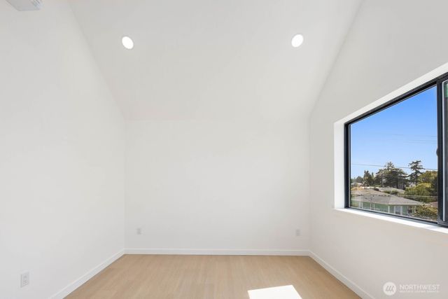 3945 S Morgan Street, Seattle, WA 98118