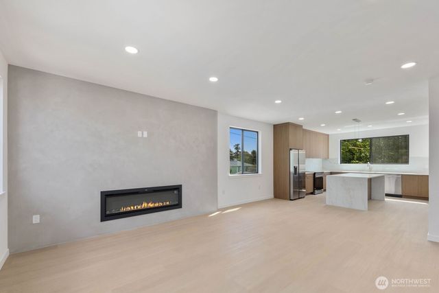 3945 S Morgan Street, Seattle, WA 98118