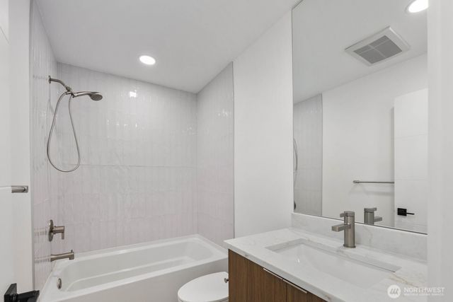 3945 S Morgan Street, Seattle, WA 98118