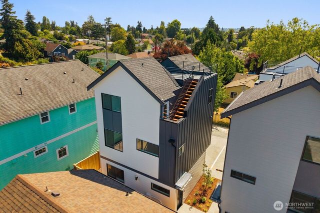 3945 S Morgan Street, Seattle, WA 98118