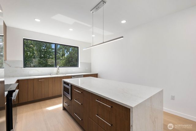 3945 S Morgan Street, Seattle, WA 98118