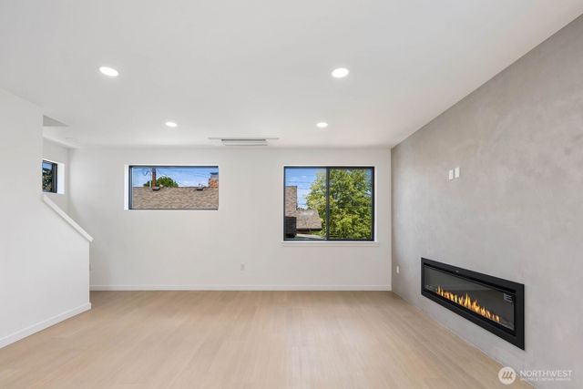 3945 S Morgan Street, Seattle, WA 98118