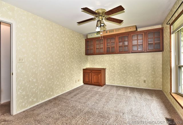 7056 E 60th Street, Tulsa, OK 74145