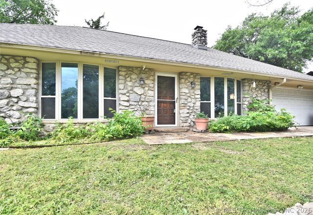 7056 E 60th Street, Tulsa, OK 74145