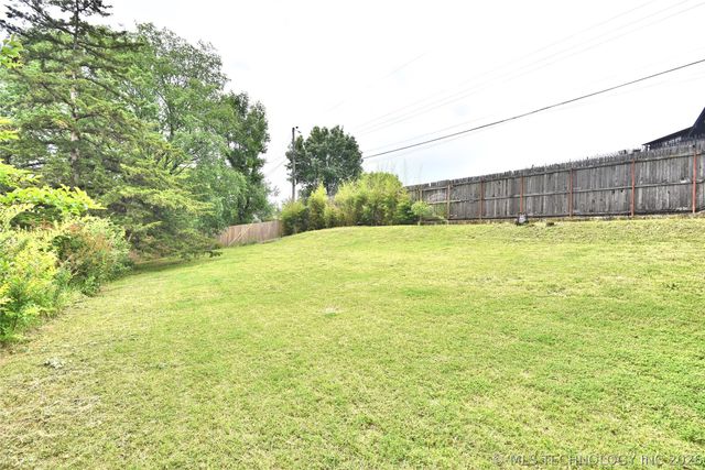 7056 E 60th Street, Tulsa, OK 74145