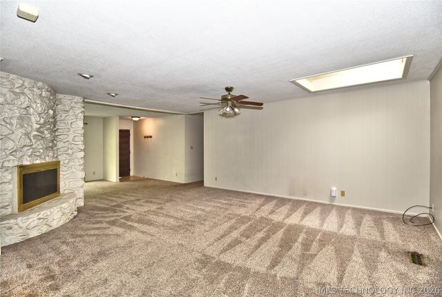 7056 E 60th Street, Tulsa, OK 74145