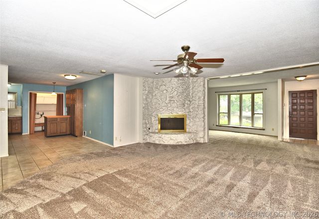 7056 E 60th Street, Tulsa, OK 74145