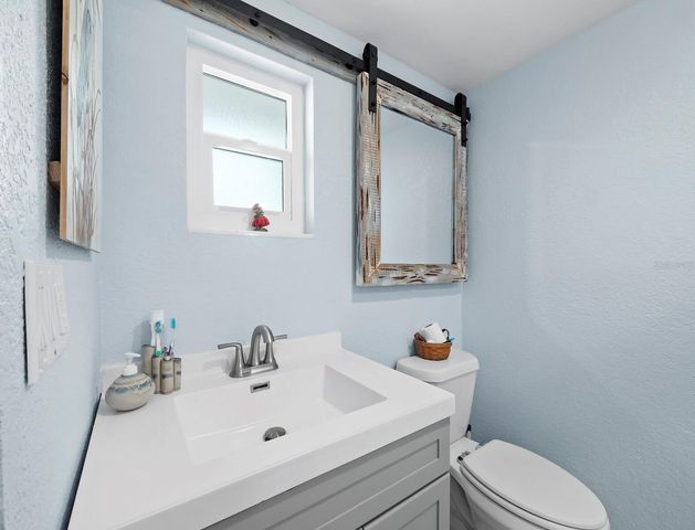 744 JUNGLE QUEEN WAY, Longboat Key, FL 34228