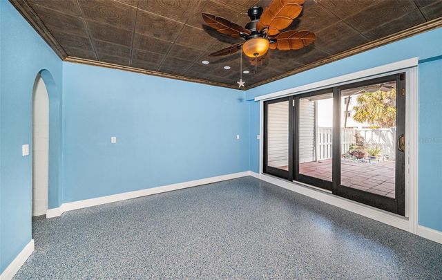 12274 1ST STREET W 8, Treasure Island, FL 33706