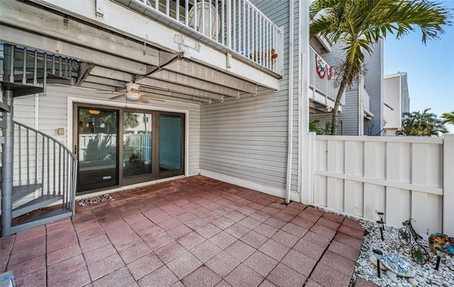 12274 1ST STREET W 8, Treasure Island, FL 33706