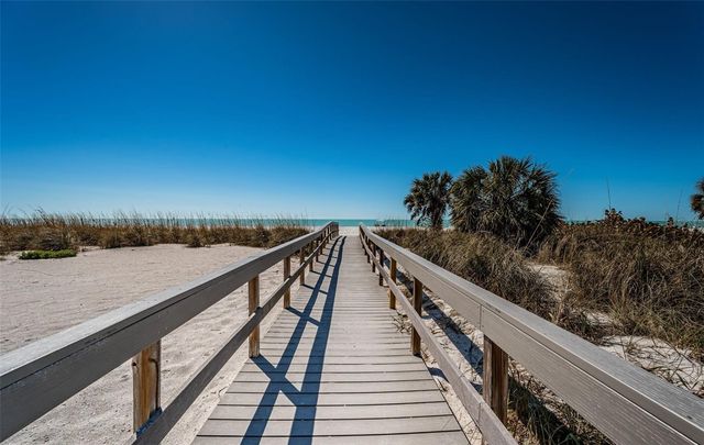 12274 1ST STREET W 8, Treasure Island, FL 33706