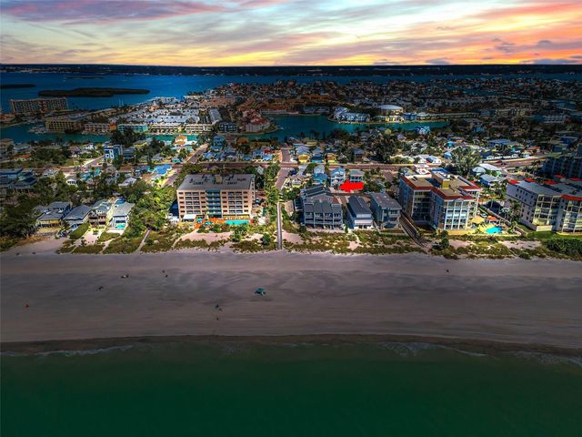 12274 1ST STREET W 8, Treasure Island, FL 33706