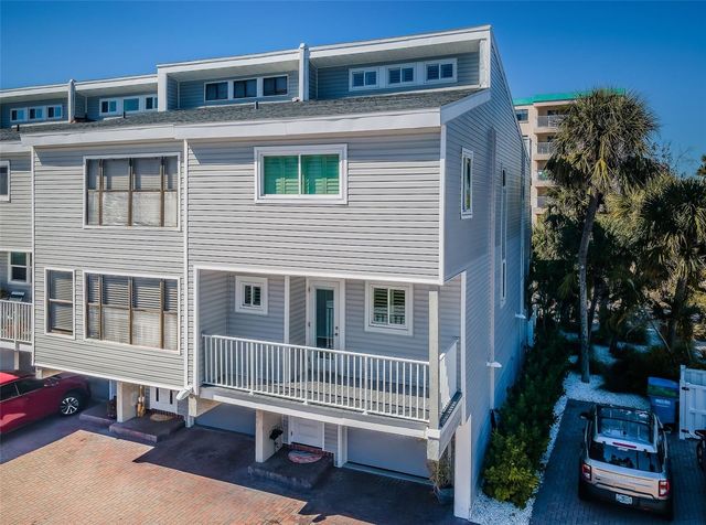 12274 1ST STREET W 8, Treasure Island, FL 33706