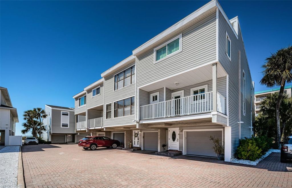 Image 2 of property listing at 12274 1ST STREET W 8, Treasure Island, FL 33706