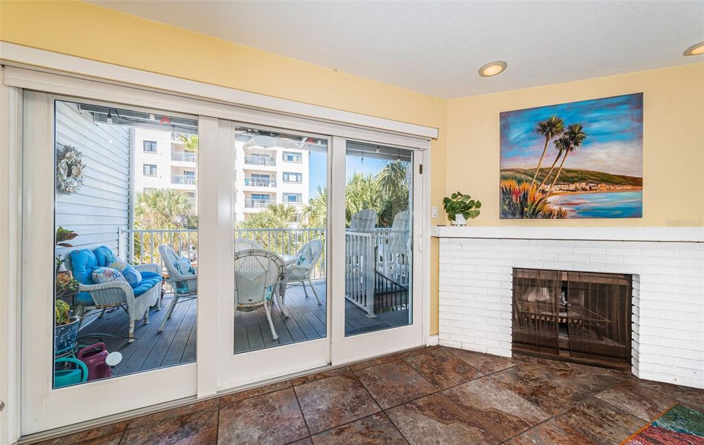 Image 13 of property listing at 12274 1ST STREET W 8, Treasure Island, FL 33706