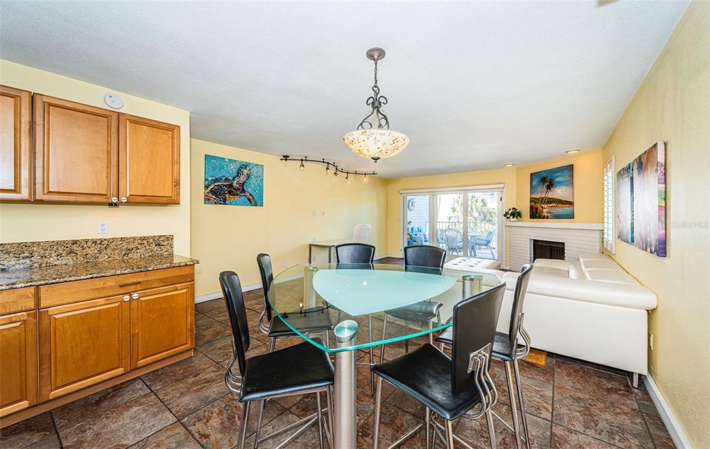 Image 21 of property listing at 12274 1ST STREET W 8, Treasure Island, FL 33706