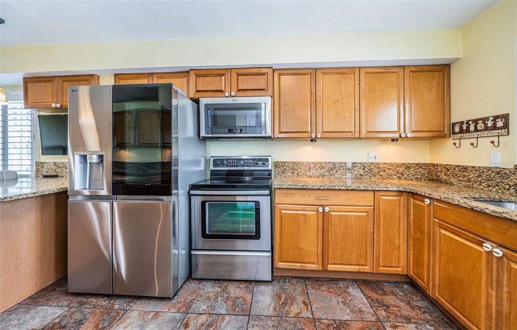 Image 26 of property listing at 12274 1ST STREET W 8, Treasure Island, FL 33706