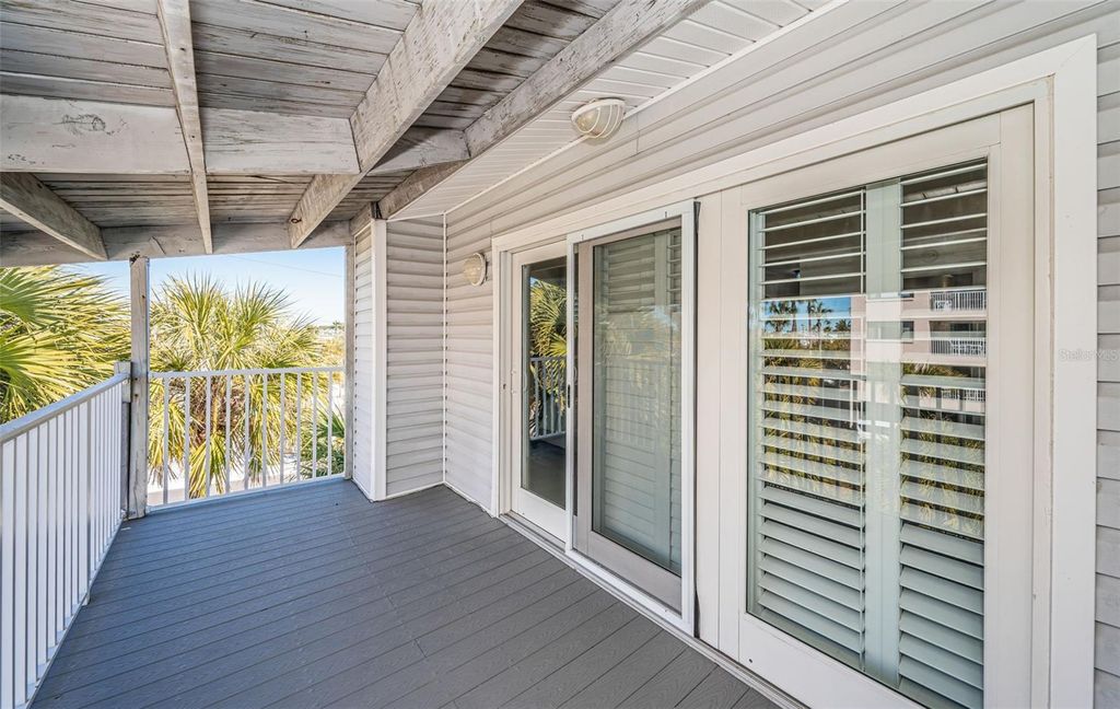 Image 37 of property listing at 12274 1ST STREET W 8, Treasure Island, FL 33706