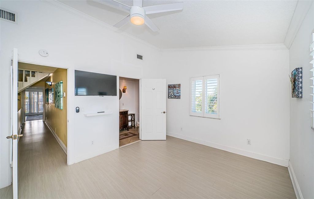 Image 43 of property listing at 12274 1ST STREET W 8, Treasure Island, FL 33706