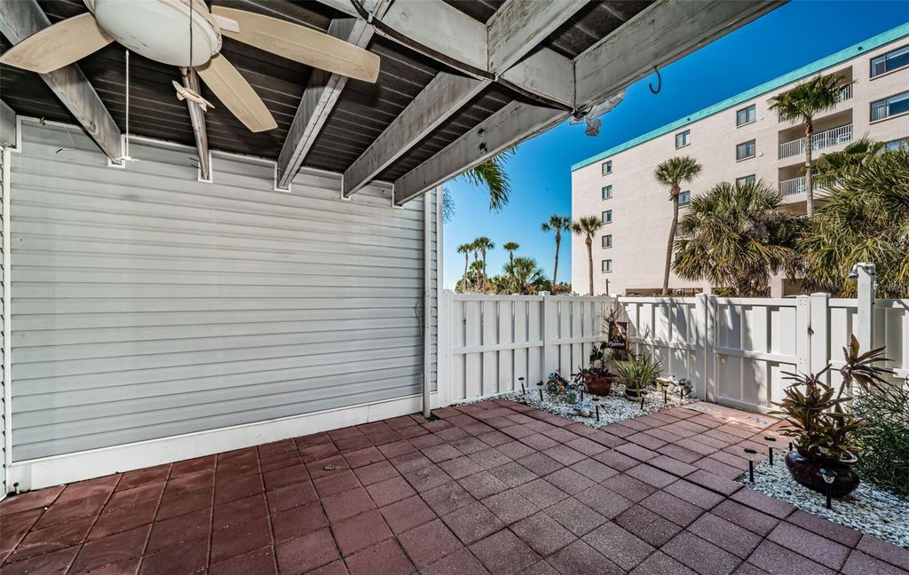 Image 52 of property listing at 12274 1ST STREET W 8, Treasure Island, FL 33706