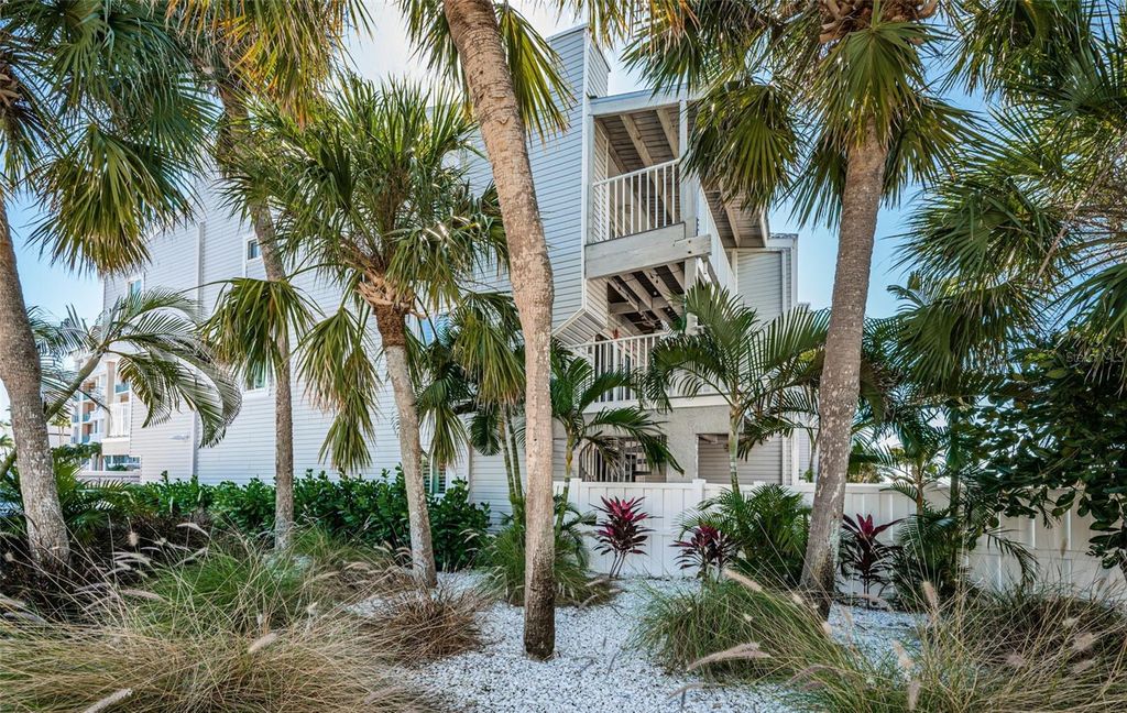 Image 56 of property listing at 12274 1ST STREET W 8, Treasure Island, FL 33706