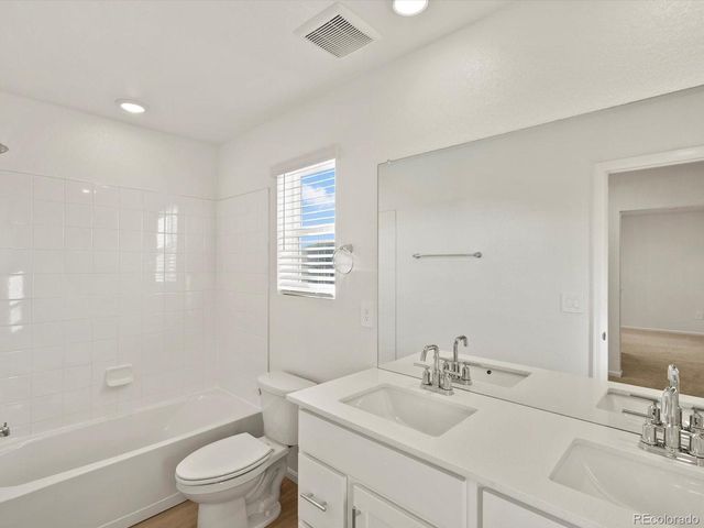 4653 Rabbitbrush St, Johnstown, CO 80534