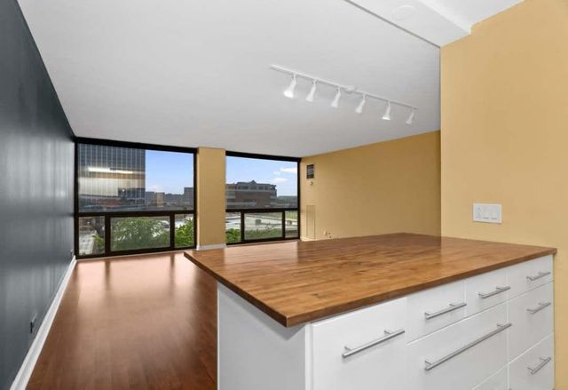 4343 N CLARENDON Avenue 613, Chicago, IL 60613