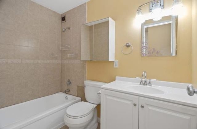 4343 N CLARENDON Avenue 613, Chicago, IL 60613