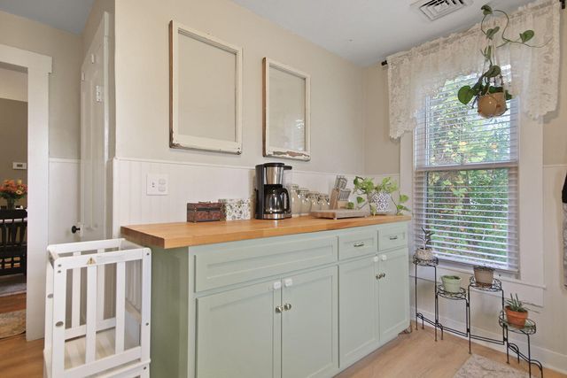 617 E HEAD ST, Centralia, MO 65240